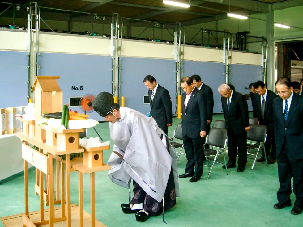 新設バナナ追熟加工設備・新冷蔵保管庫の竣工式が行われました。