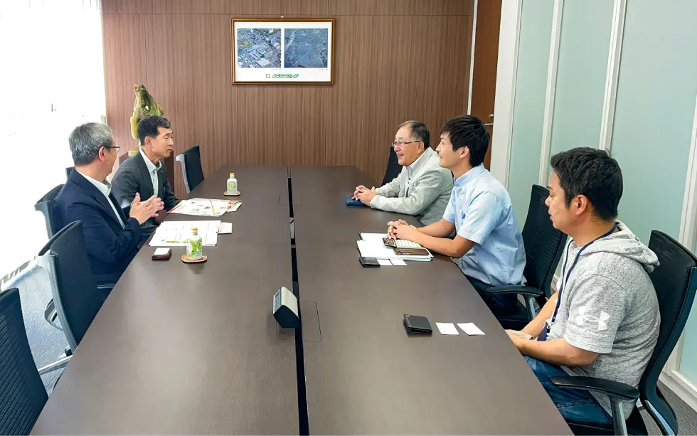 JA札内の皆様との商談風景