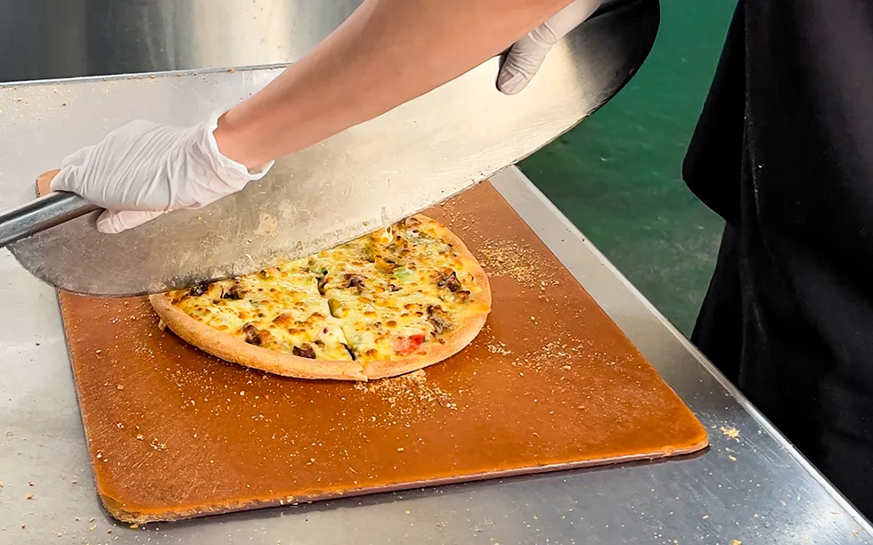 ピッツァのカット